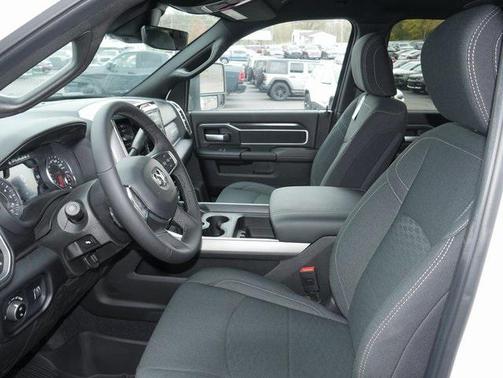 2025 RAM 2500 Big Horn Crew Cab 4x4 6'4' Box