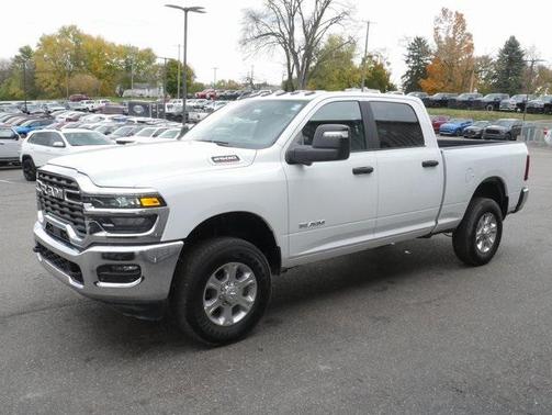 2025 RAM 2500 Big Horn Crew Cab 4x4 6'4' Box