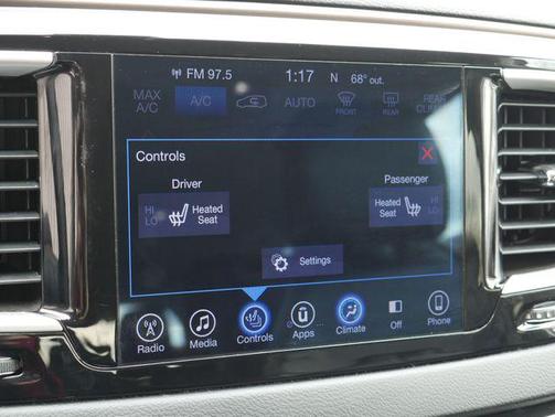 2017 Chrysler Pacifica Touring-L