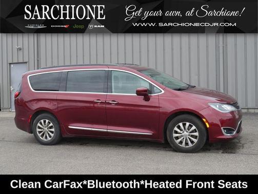 Velvet Red Pearlcoat 2017 Chrysler Pacifica Touring-L