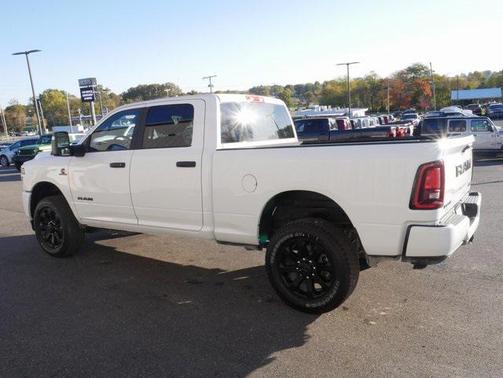 2025 RAM 2500 Big Horn Crew Cab 4x4 6'4' Box