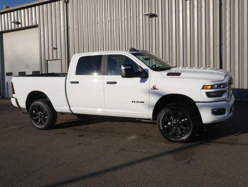 2025 RAM 2500 Big Horn Crew Cab 4x4 6'4' Box