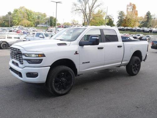 2025 RAM 2500 Big Horn Crew Cab 4x4 6'4' Box
