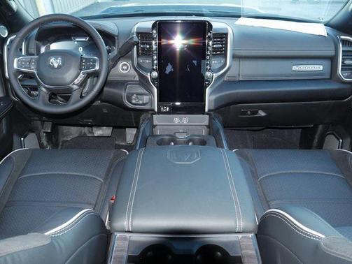 2025 RAM 2500 Laramie Crew Cab 4x4 6'4' Box