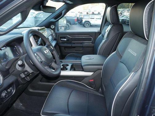 2025 RAM 2500 Laramie Crew Cab 4x4 6'4' Box