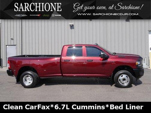 2024 RAM 3500 Tradesman Crew Cab 4x4 8' Box