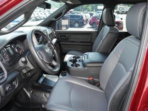 2024 RAM 3500 Tradesman Crew Cab 4x4 8' Box
