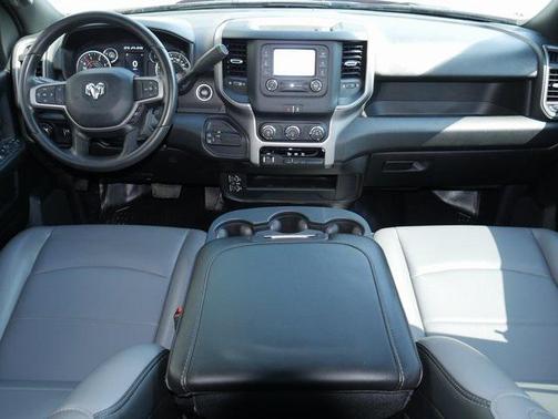 2024 RAM 3500 Tradesman Crew Cab 4x4 8' Box