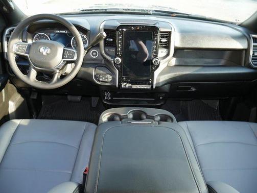 2025 RAM 2500 Tradesman Crew Cab 4x4 6'4' Box