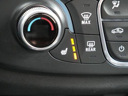 Cherry Red Tintcoat 2022 Chevrolet Traverse LT Leather