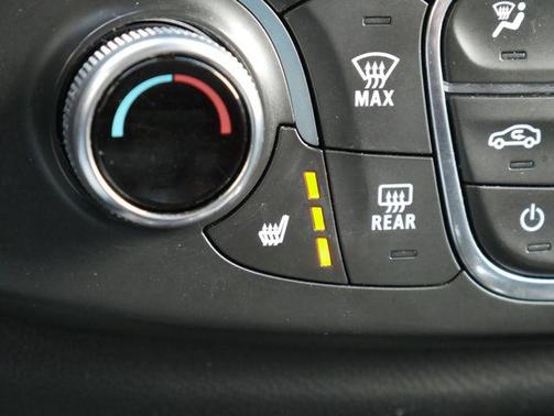 Cherry Red Tintcoat 2022 Chevrolet Traverse LT Leather