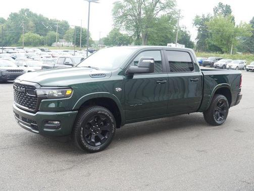 Serrano Green Metallic 2026 RAM 1500 Big Horn/Lone Star