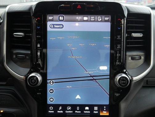 2025 RAM 2500 Big Horn Crew Cab 4x4 6'4' Box