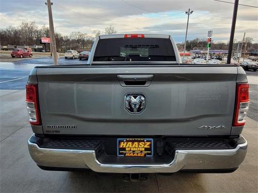 2020 RAM 2500 Big Horn Crew Cab 4X4 6'4' Box