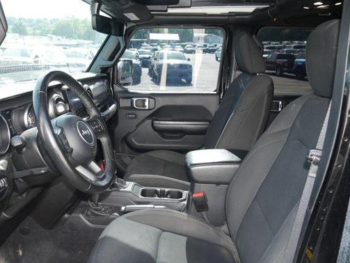 Black Clearcoat 2021 Jeep Wrangler Willys