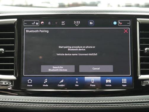 Brilliant Black Crystal Pearlcoat 2023 Chrysler Pacifica Touring L