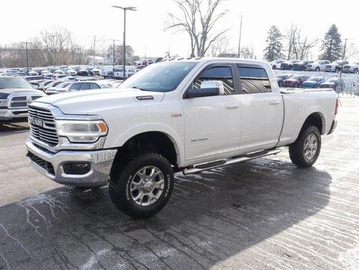 2019 RAM 2500 Laramie Crew Cab 4x4 6'4' Box