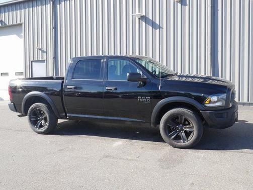 2024 RAM 1500 Classic Warlock Crew Cab 4x4 5'7' Box