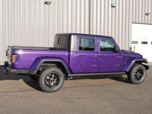 Reign 2026 Jeep Gladiator Willys 4x4
