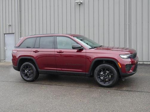 2025 Jeep Grand Cherokee Altitude