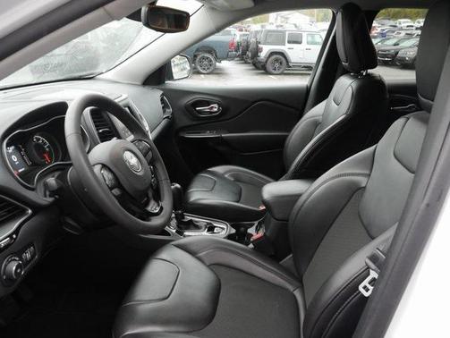 2021 Jeep Cherokee Altitude