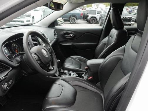 2021 Jeep Cherokee Altitude