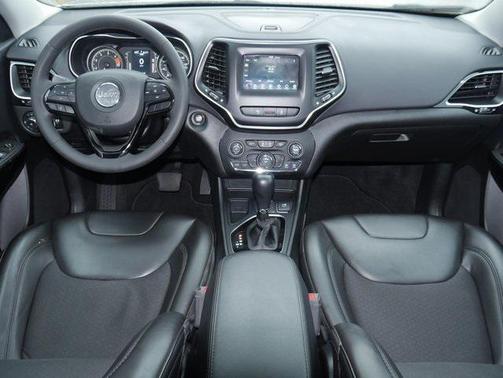 2021 Jeep Cherokee Altitude