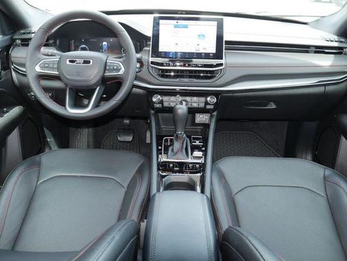 Red Hot Pearlcoat 2024 Jeep Compass Trailhawk