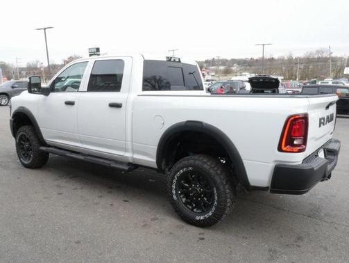 2025 RAM 2500 Tradesman Crew Cab 4x4 6'4' Box