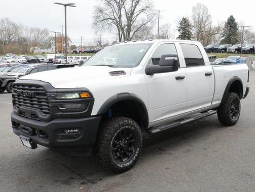 2025 RAM 2500 Tradesman Crew Cab 4x4 6'4' Box