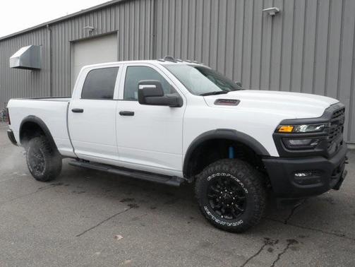 2025 RAM 2500 Tradesman Crew Cab 4x4 6'4' Box