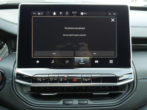 Diamond Black Crystal Pearlcoat 2025 Jeep Compass Limited