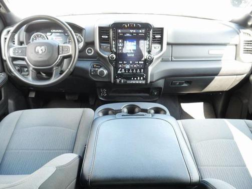 2025 RAM 2500 Big Horn Crew Cab 4x4 6'4' Box