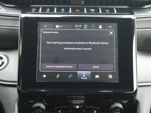 Diamond Black Crystal Pearlcoat 2025 Jeep Grand Cherokee Laredo