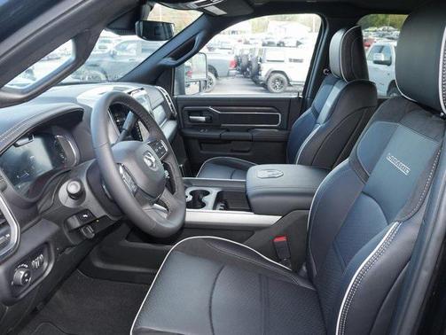 2025 RAM 2500 Laramie Crew Cab 4x4 6'4' Box