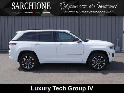 Bright White Clearcoat 2025 Jeep Grand Cherokee Overland