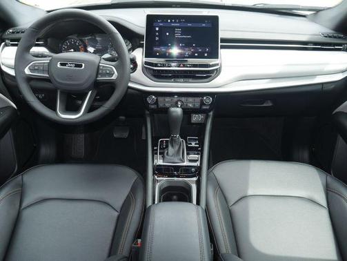 Bright White Clearcoat 2024 Jeep Compass Limited