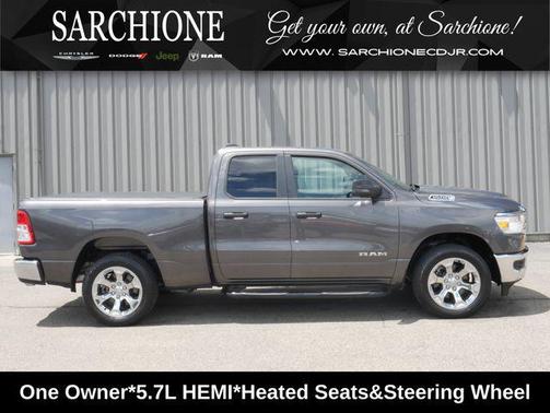Granite Crystal Metallic Clearcoat 2023 RAM 1500 Big Horn/Lone Star