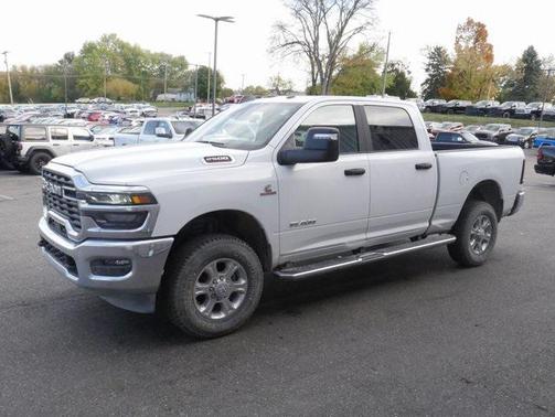 2025 RAM 2500 Big Horn Crew Cab 4x4 6'4' Box