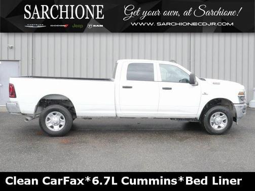 2025 RAM 2500 Tradesman Crew Cab 4x4 8' Box