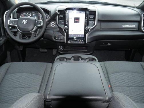 2025 RAM 2500 Big Horn Crew Cab 4x4 6'4' Box