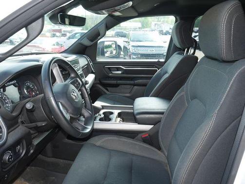 Bright White Clearcoat 2023 RAM 1500 Big Horn/Lone Star