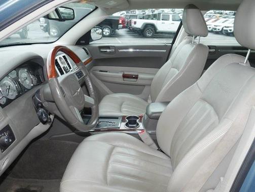 2009 Chrysler 300C Hemi