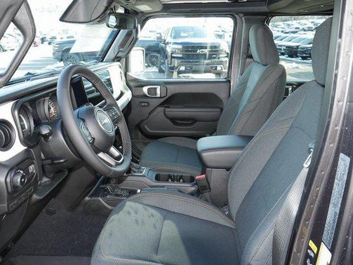 Granite Crystal Metallic Clearcoat 2026 Jeep Wrangler Sport S