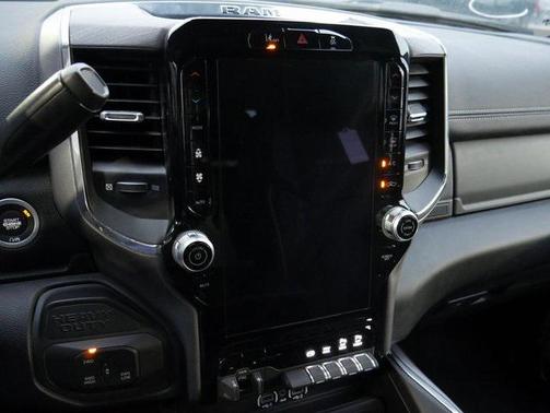 2025 RAM 2500 Laramie Crew Cab 4x4 6'4' Box