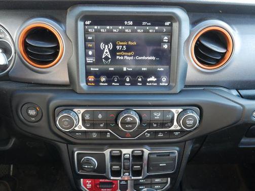 Sting-Gray Clearcoat 2021 Jeep Gladiator Mojave 4x4