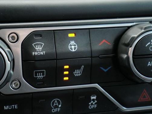 Sting-Gray Clearcoat 2021 Jeep Gladiator Mojave 4x4