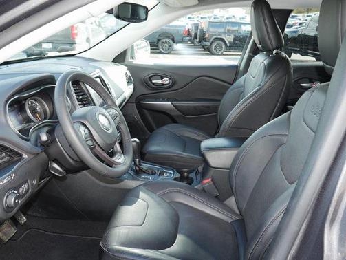 2021 Jeep Cherokee Latitude Lux