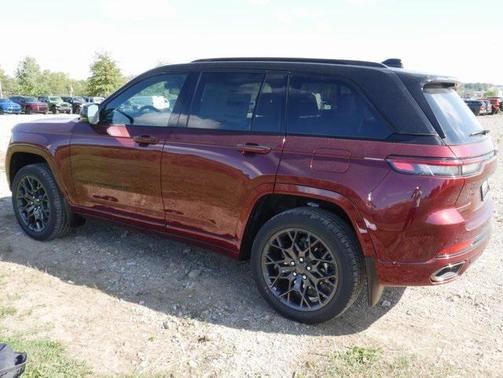 2025 Jeep Grand Cherokee Summit