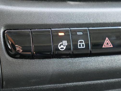 Bright White Clearcoat 2026 RAM ProMaster 1500 Low Roof